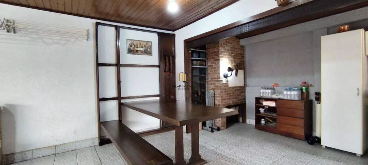 Casa 3 dormitórios no bairro Sumaré
