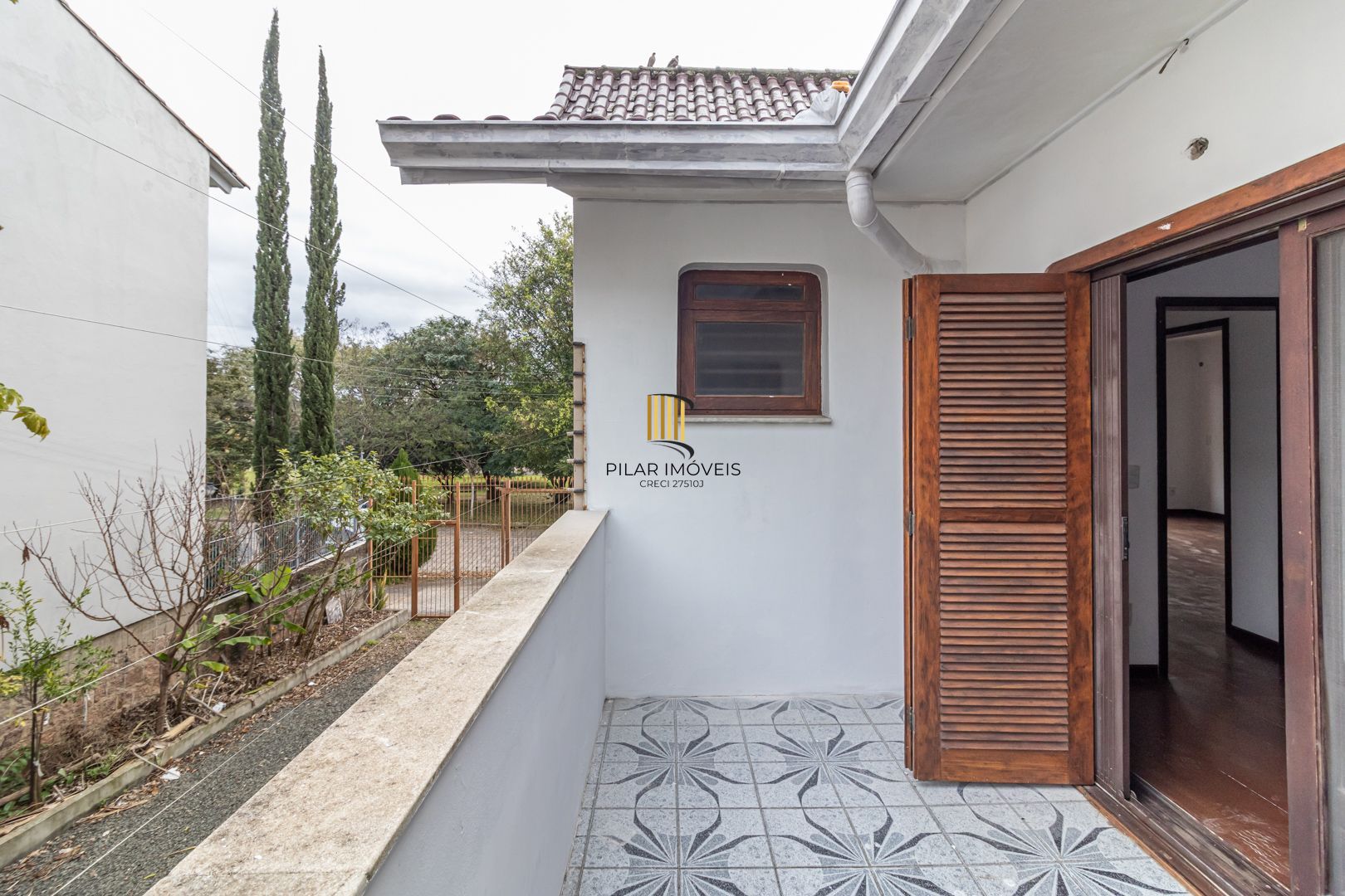Casa no bairro Jardim Planalto de 3 dormitórios e 3 vagas