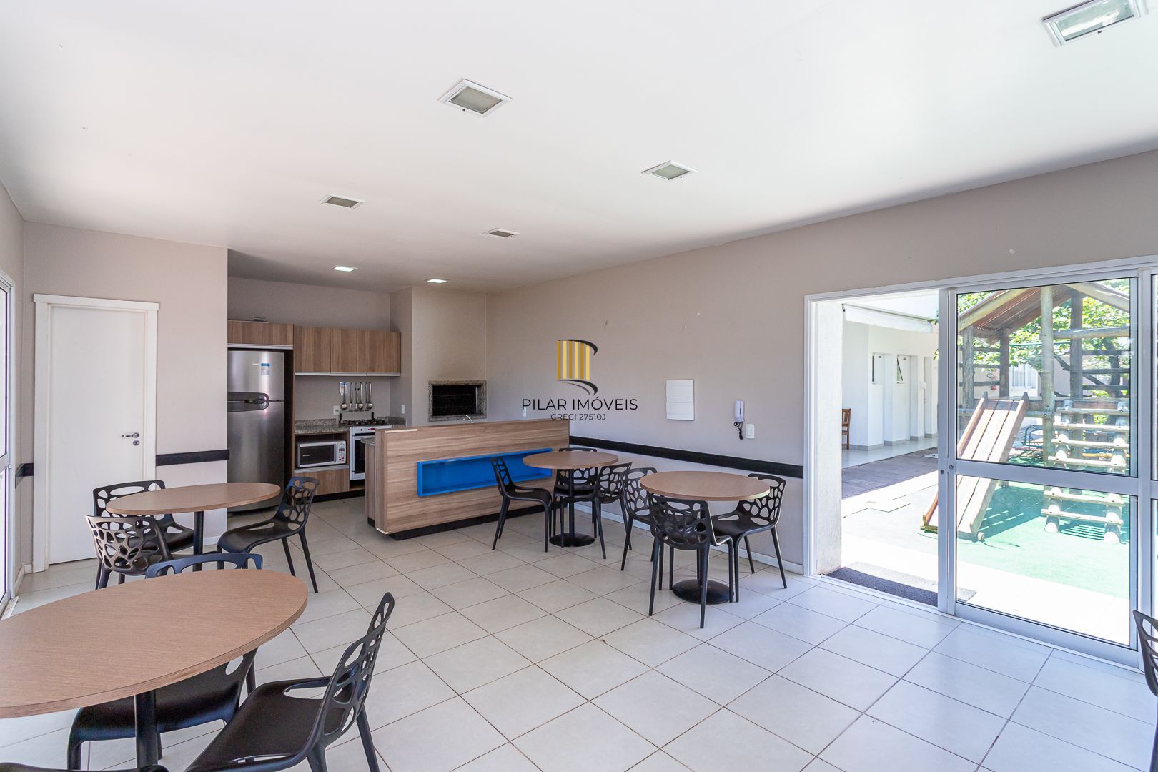 Apartamento para Venda - 50.98m², 2 dormitórios, 1 vaga - Partenon