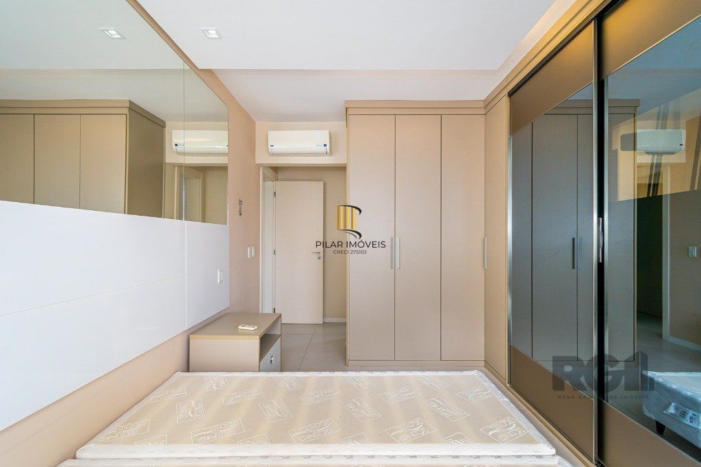 APTO 03 DORM. SUÍTE ,lareira, sacada c/ churrasqueira, 02 VAGAS .prédio com toda infra
