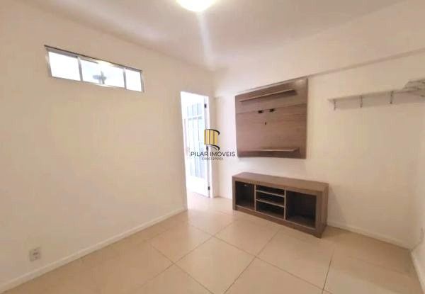 Apartamento no Centro de 1 dormitório desocupado