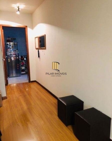 Apartamento no bairro Vila Ipiranga de 2 dormitórios e vaga