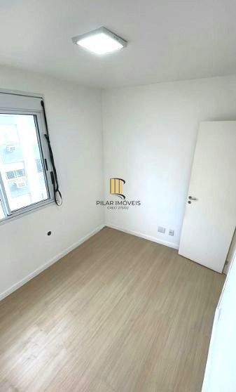 Apartamento no bairro Cristal de 2 dormitórios infra e vaga
