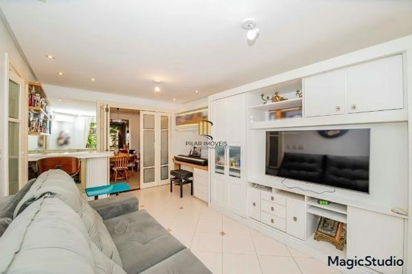 Casa em Condomínio 3 dorms, 2 vagas de garagem, 129m² privativos, à venda Avenida Eduardo Prado, Cavalhada - Porto Alegre - Pilar Imóveis