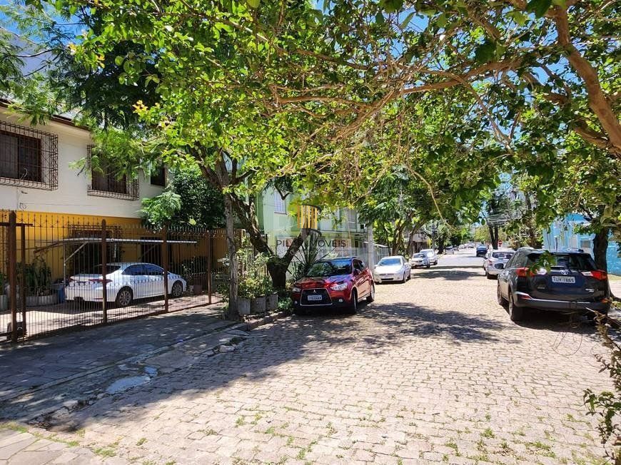 Casa 3 Dormitório(s) Bairro Azenha