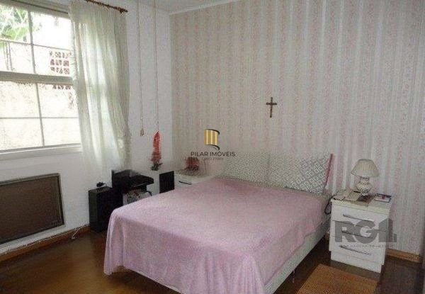 Casa 3 Dormitório(s) Bairro Petrópolis