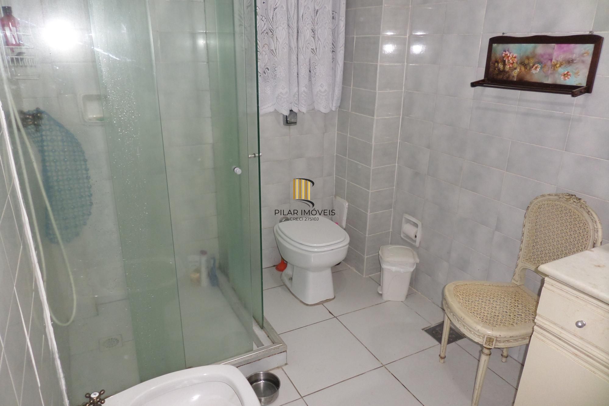 Apartamento no bairro Indepndência com 94m² de 2 dormitórios