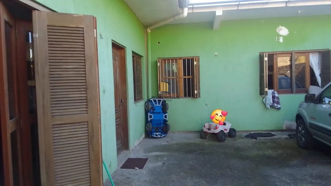 Casa 4 dormitórios no bairro Maringá