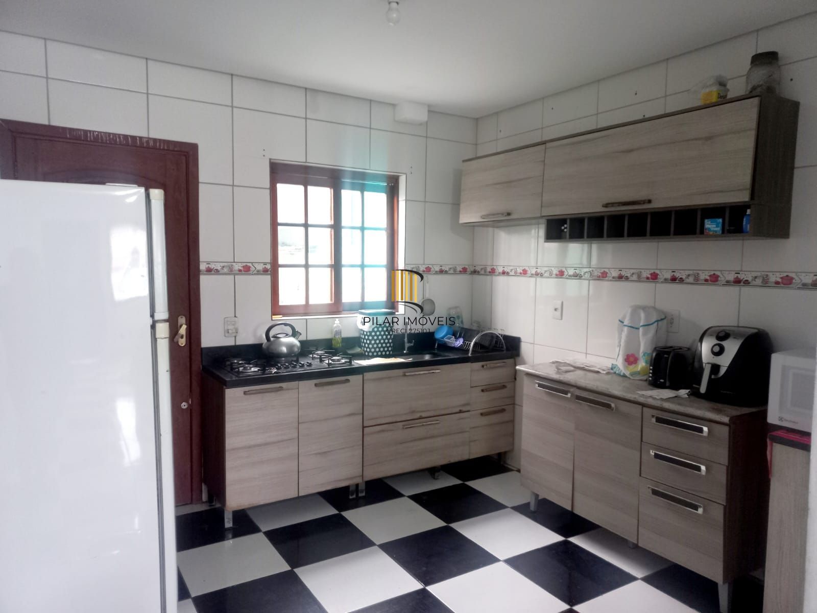 Casa 2 dormitórios no bairro Jardim Algarve