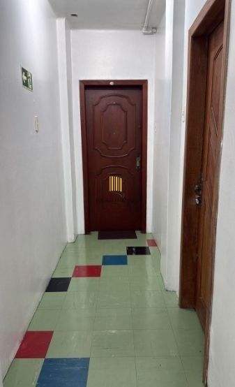 Apartamento no Centro de 1 dormitório desocupado