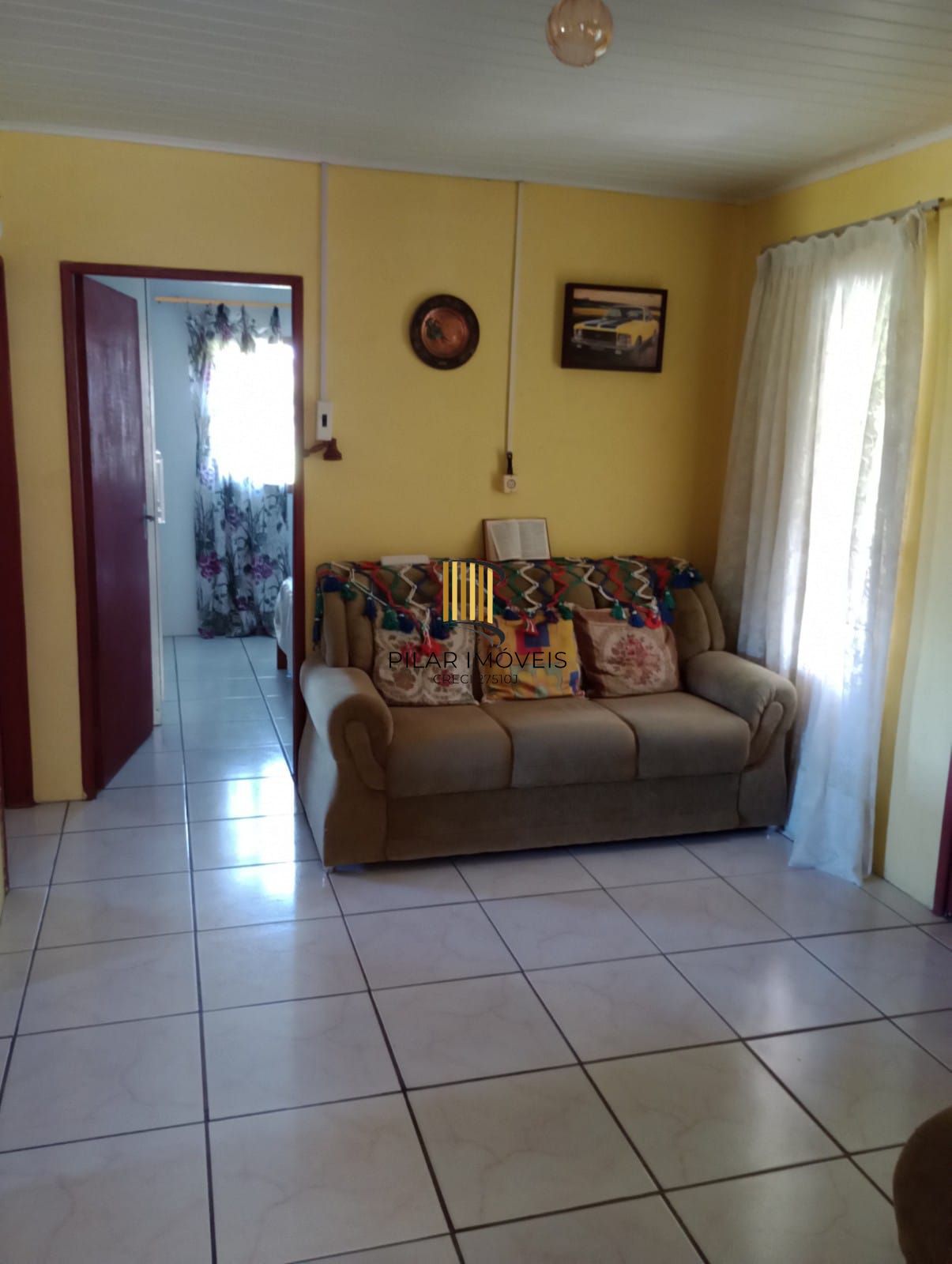 Casa 3 dormitórios no bairro Mirim