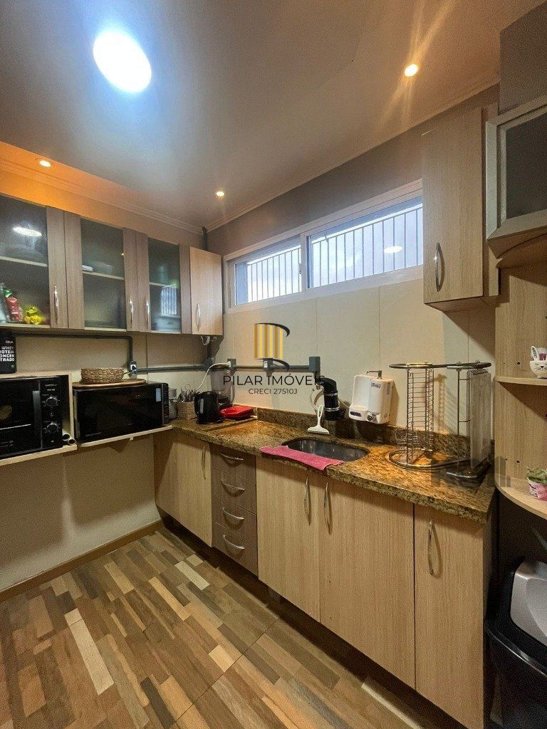 Casa 2 dormitórios no bairro Rubem Berta