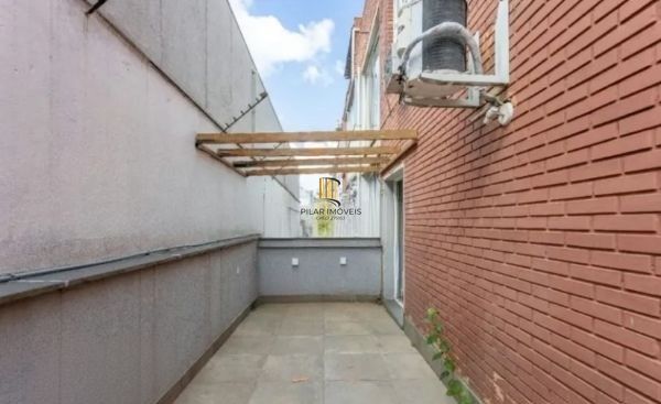 Apartamento garden no bairro Santa Cecilia de 2 dormitórios e vaga