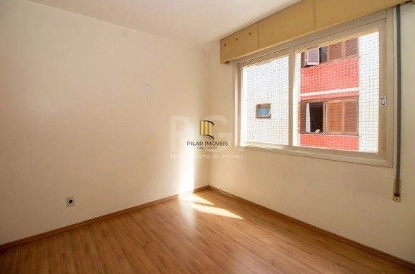 Apartamento de 2 dormitórios, 1 vaga - Petrópolis