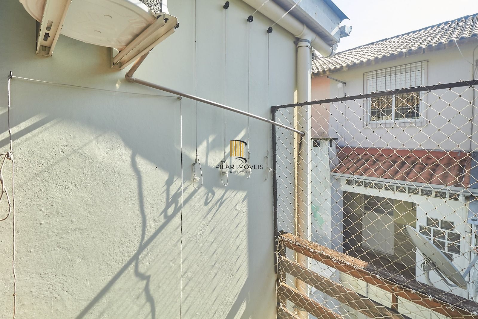 Casa sobrado em condomínio fechado no Alto Petrópolis de 2 dormitórios e vaga