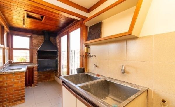 Cobertura no bairro Higienópolis de 4 dormitórios  4 vagas e piscina DESOCUPADA