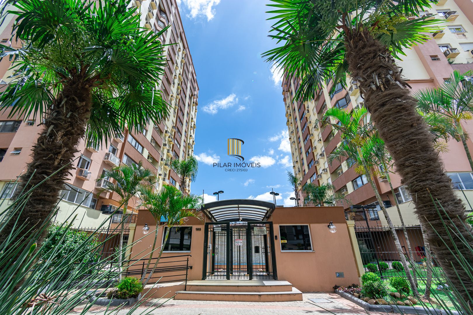 Apartamento 3 dormitórios no bairro Vila Ipiranga