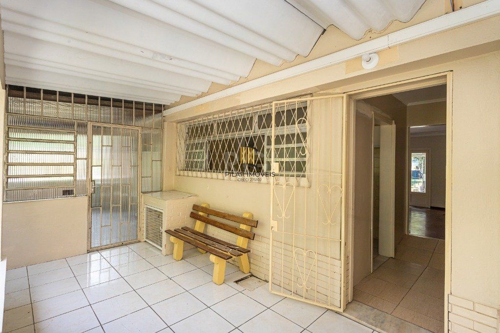 Casa para Venda - 740m², 5 dormitórios, sendo 1 suites, 3 vagas - Vila Assunção