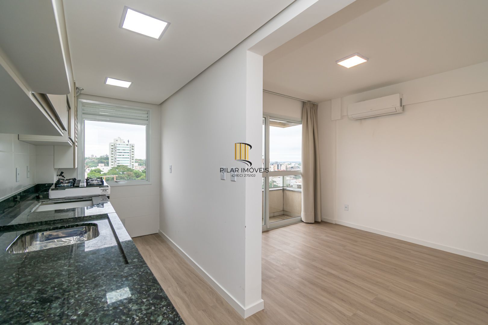 Apartamento de 2 dormitórios, vaga e infra no Passo D'areia