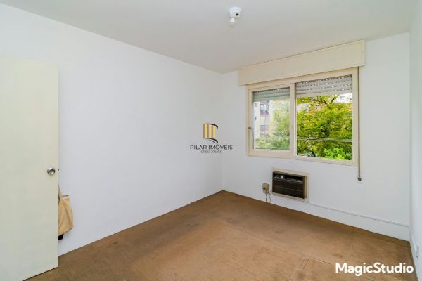 Apto de 2 dormitórios com garagem, arejado e ensolarado, próximo ao Bourbon Ipiranga