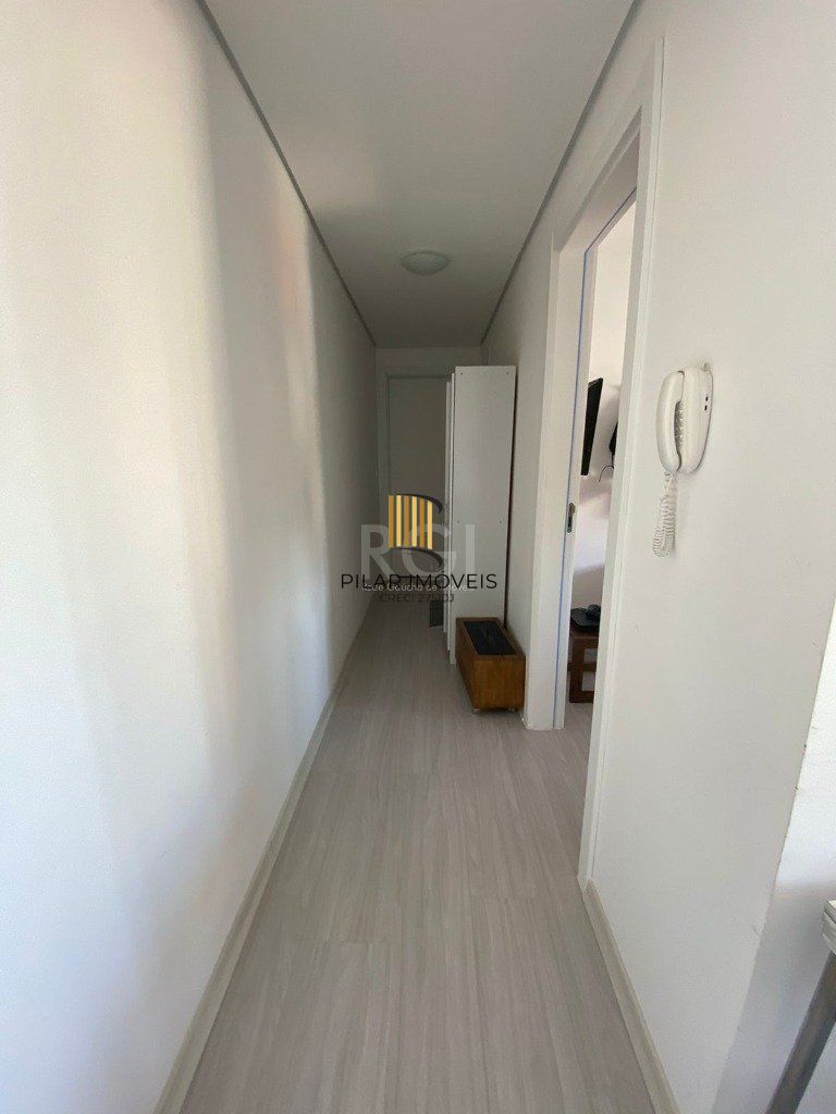 Apartamento para Venda de 2 dormitórios, 1 vaga - Petrópolis