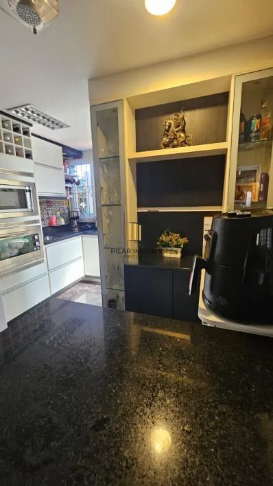 Casa de Condomínio 3 dormitórios no bairro Mário Quintana