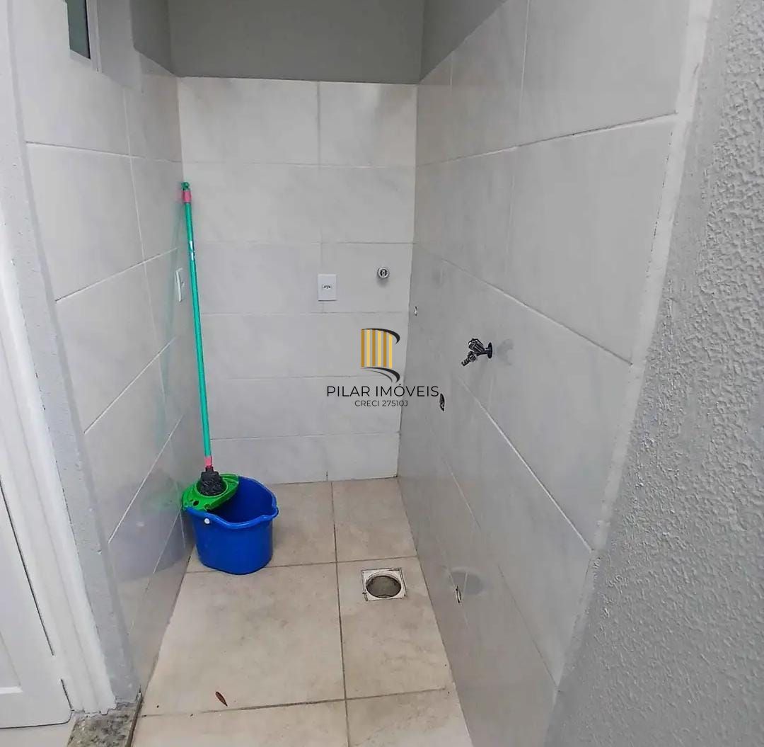 Sobrado 2 dormitórios no bairro Hípica