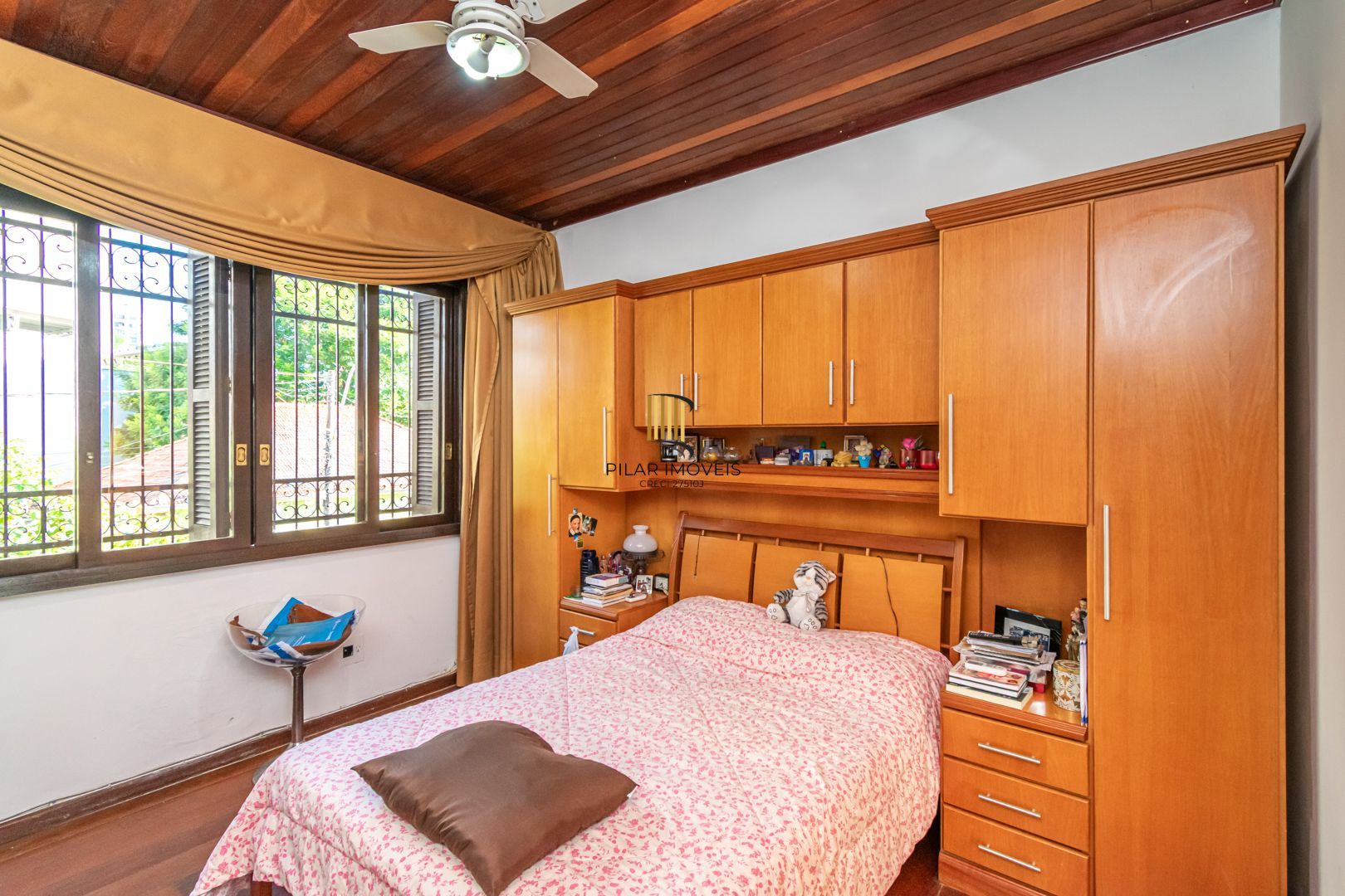 Casa 3 dormitórios no bairro Azenha