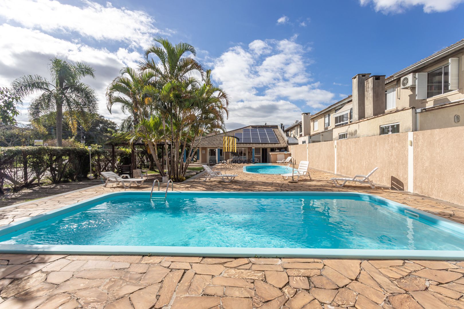 Casa de Condomínio 3 dormitórios no bairro Humaitá