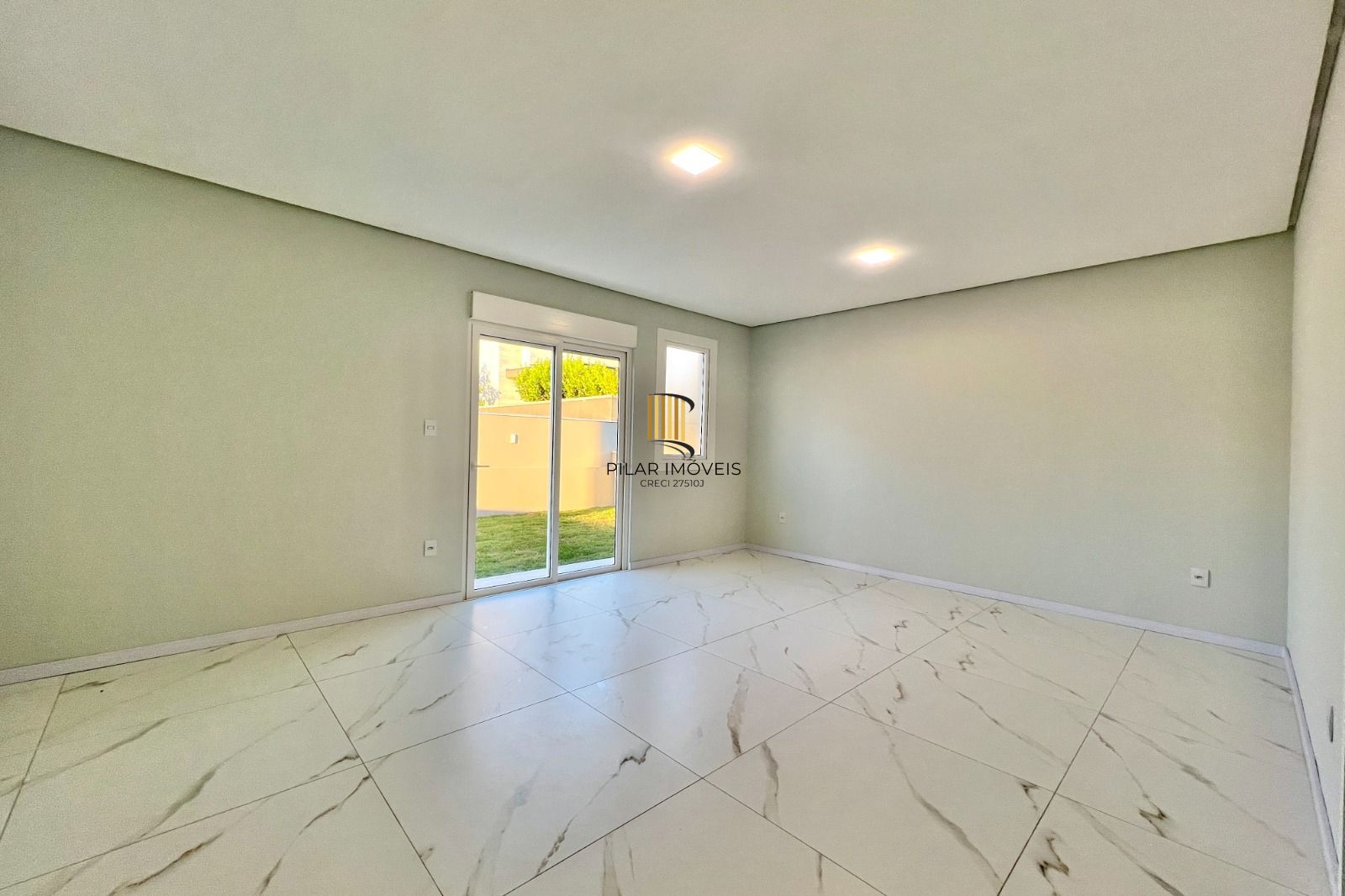 Casa no Condomínio Reservas do Lago em Nova Santa Rita