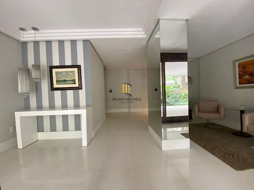 Apartamento no bairro Auxiliadora com 90m² de 2 dormitórios e 2 vagas