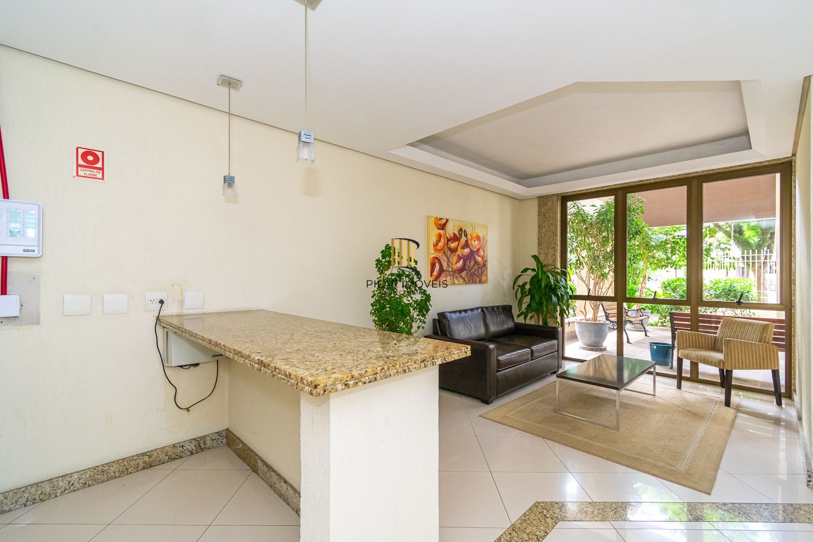 Apartamento impecável, finamente decorado, entrar e morar!