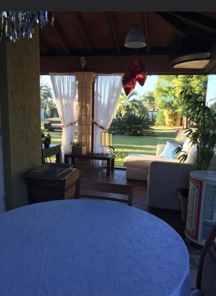 Casa na praia de Atlântida de 4 dormitórios