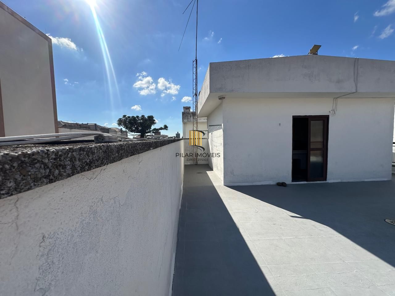 Ótima cobertura de 3 dormitórios com 232m² no bairro Passo da Areia.