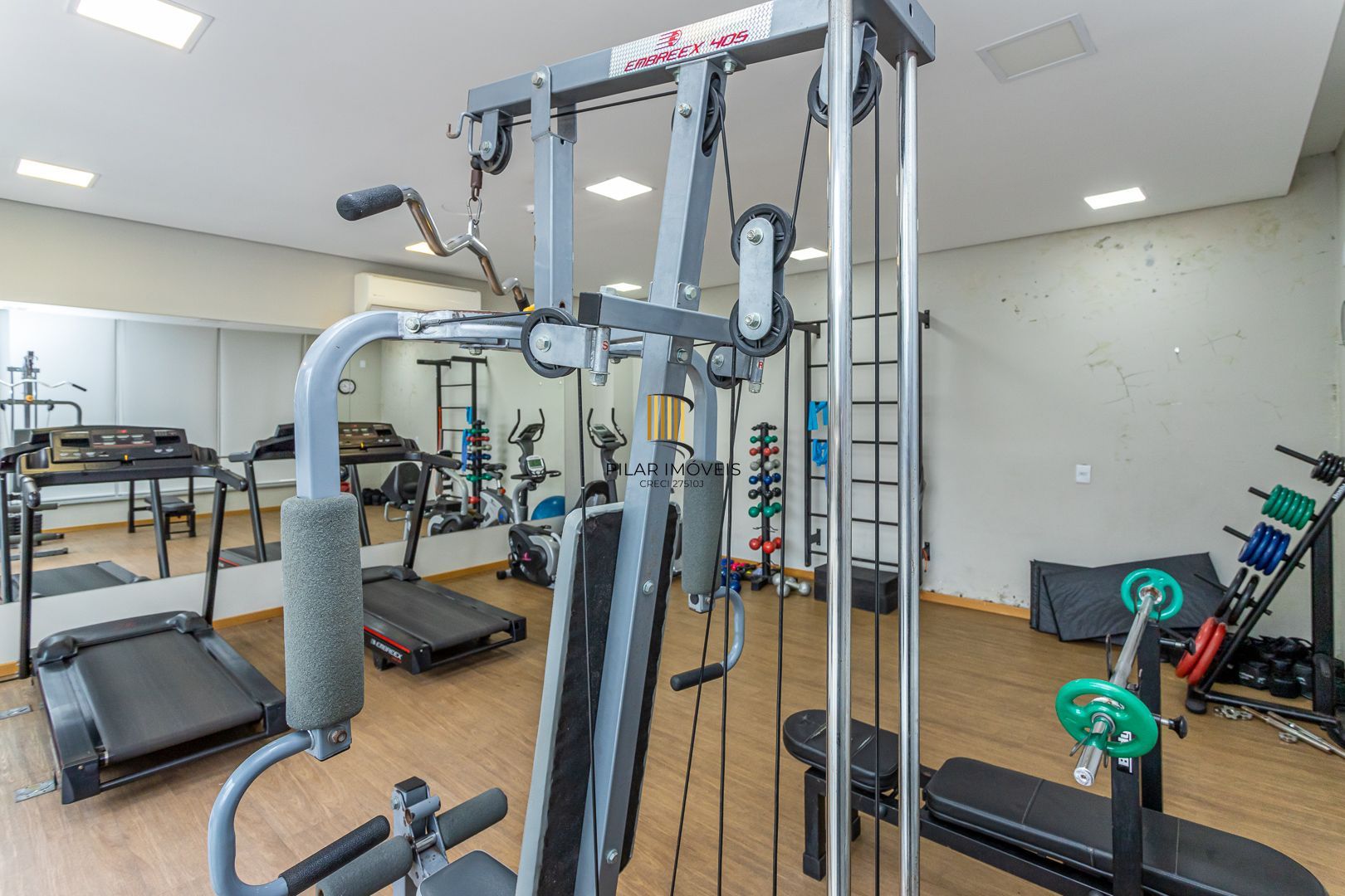 Apartamento no bairro Teresópolis de 2 dormitórios vaga e infra