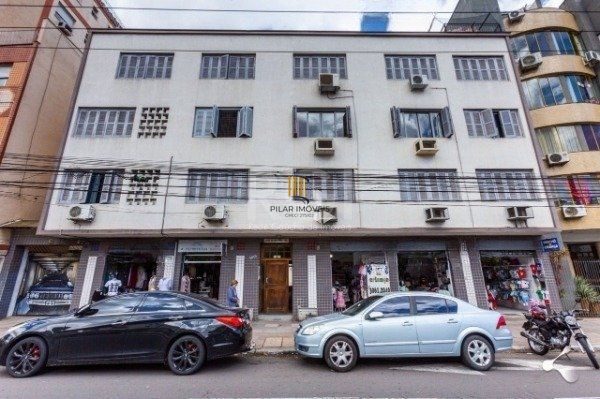 Apartamento na Cidade Baixa de 1 dormitório térreo desocupado