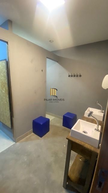 Loja 5 dormitórios no bairro Cristo Redentor