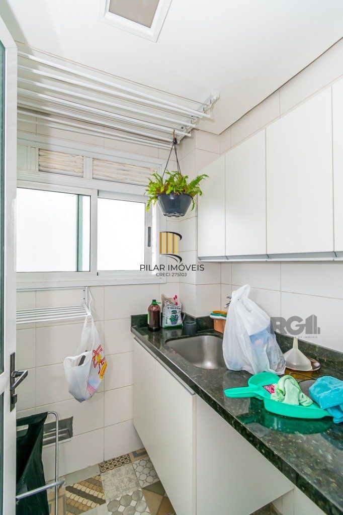 APTO 03 DORM. SUÍTE ,lareira, sacada c/ churrasqueira, 02 VAGAS .prédio com toda infra
