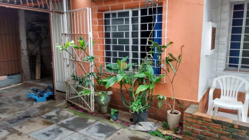 Casa para Venda - 90m², 3 dormitórios, sendo 1 suites, 1 vaga - Passo das Pedras