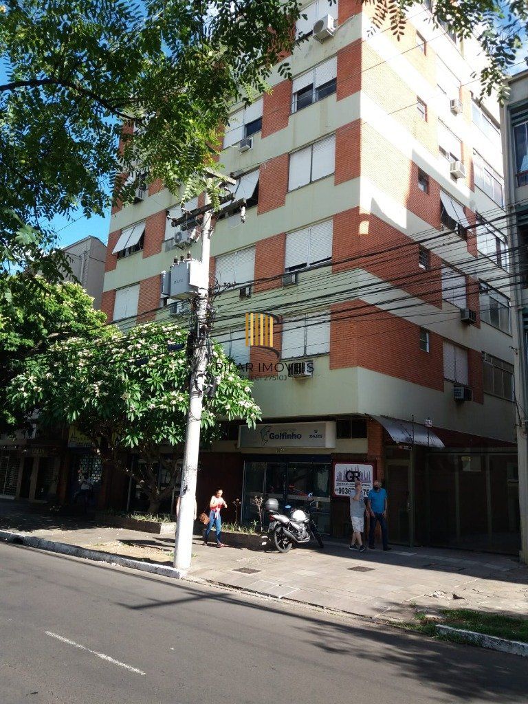 Apartamento de 2 dormitórios dependência e vaga