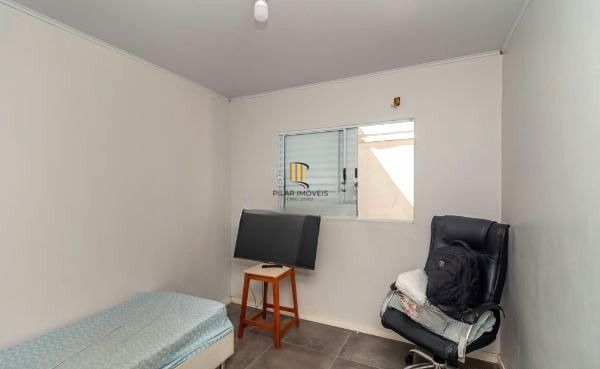 Casa no bairro Jardim Carvalho de 2 dormitórios e amplo pátio