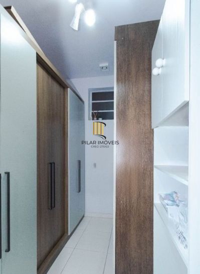 Casa no bairro Tristeza de 4 dormitórios e 4 vagas