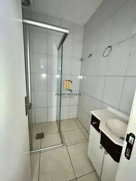 Casa 3 dormitórios no bairro Jardim Algarve