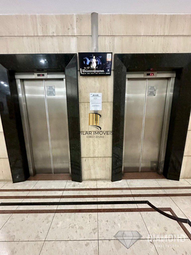 Sala comercial no bairro Auxiliadora desocupada