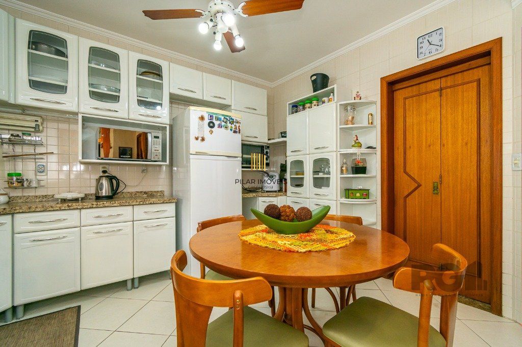 Casa em condominio no Sarandi de 3 dormitórios 2 vagas e infra