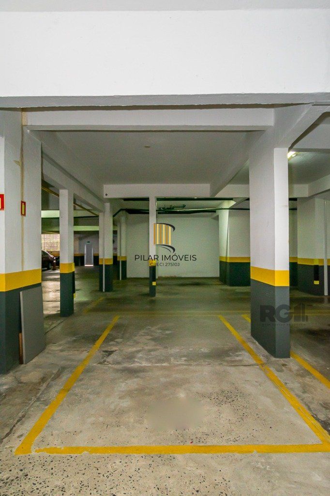 APTO 03 DORM. SUÍTE ,lareira, sacada c/ churrasqueira, 02 VAGAS .prédio com toda infra
