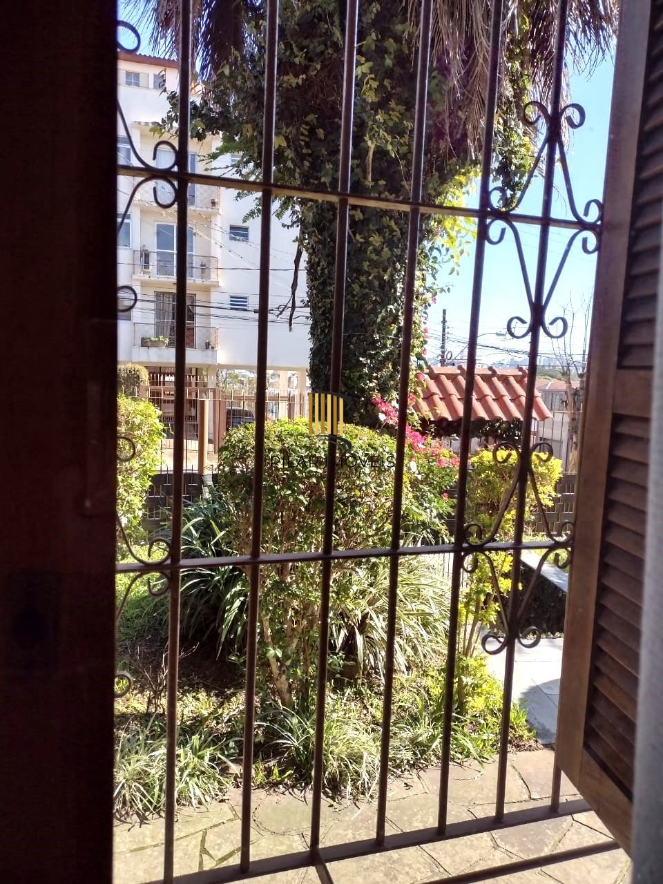 Casa 4 dormitórios no bairro Partenon