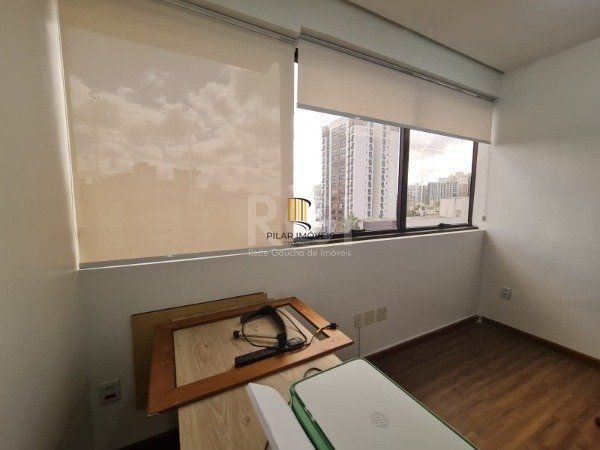 Conjunto / Sala comercial no Menino Deus