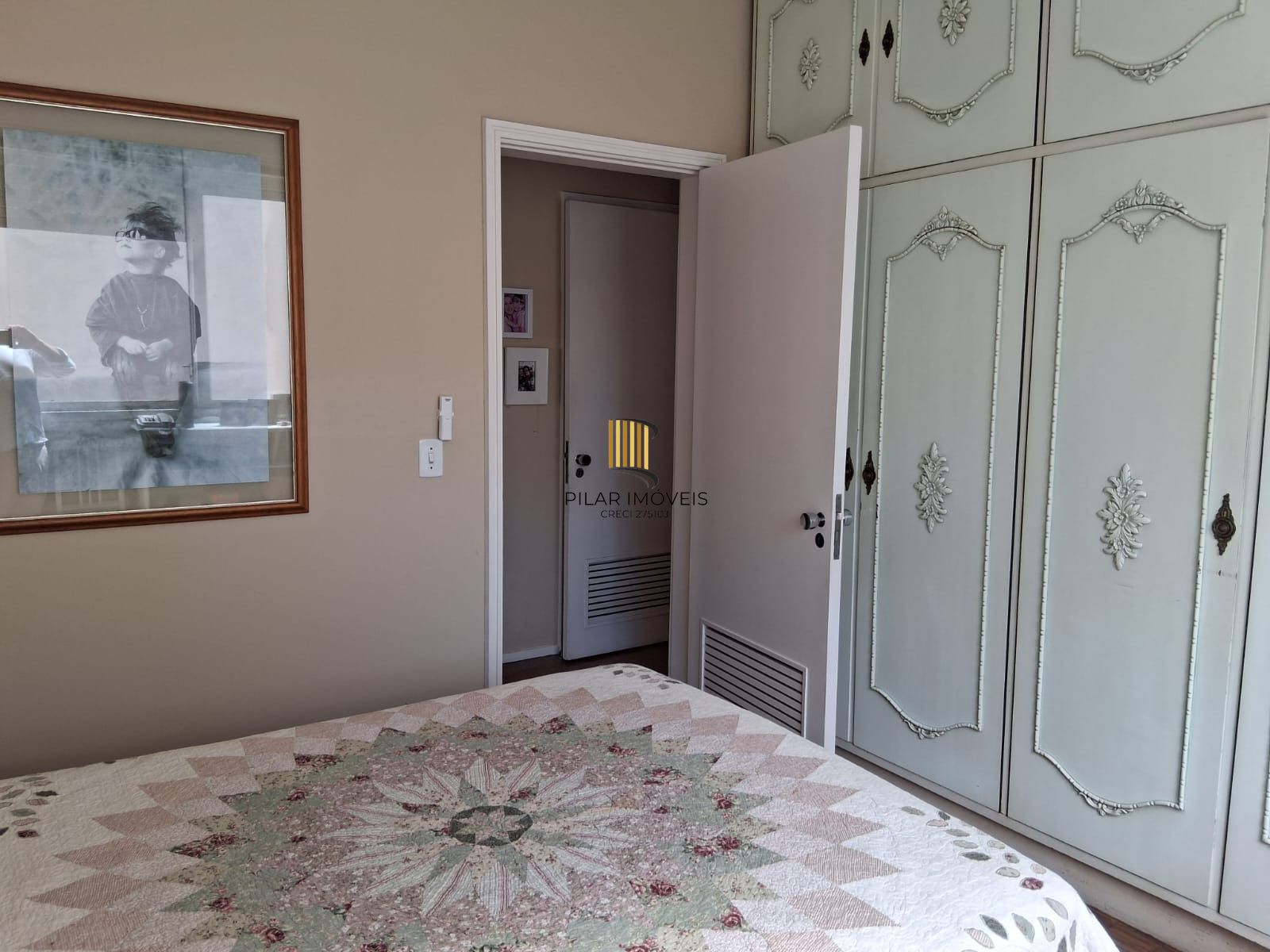 oportunidade, 217m² privativos, 2 vagas e depósito. Apenas R$ 880 mil