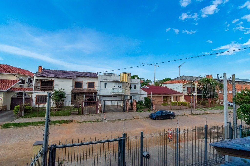 Casa 4 Dormitório(s) Bairro Jardim Planalto
